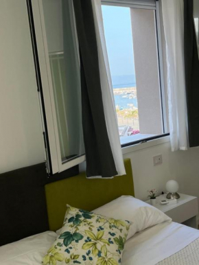Perla sul mare apartments